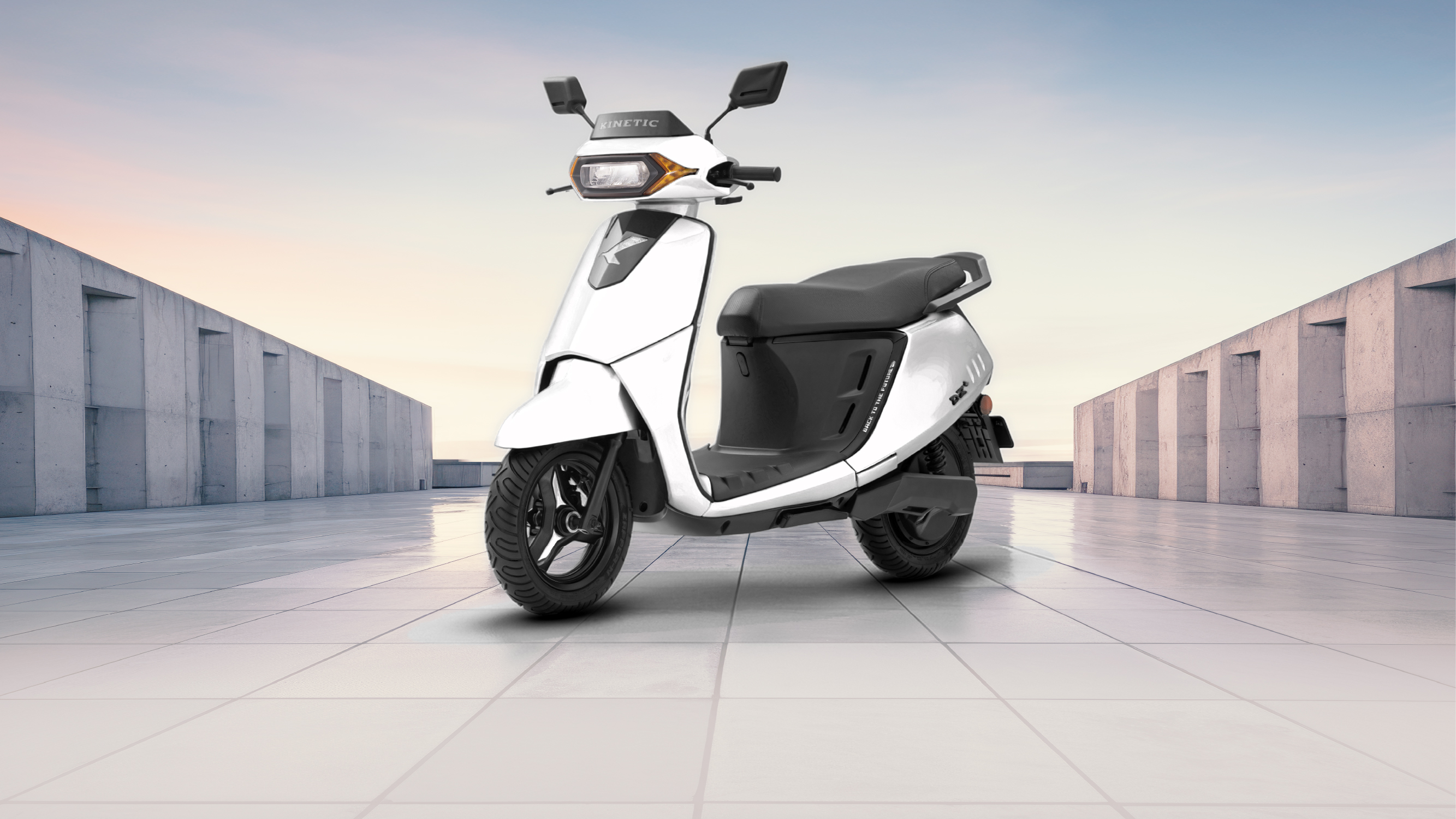 Kinetic EV DX+ White